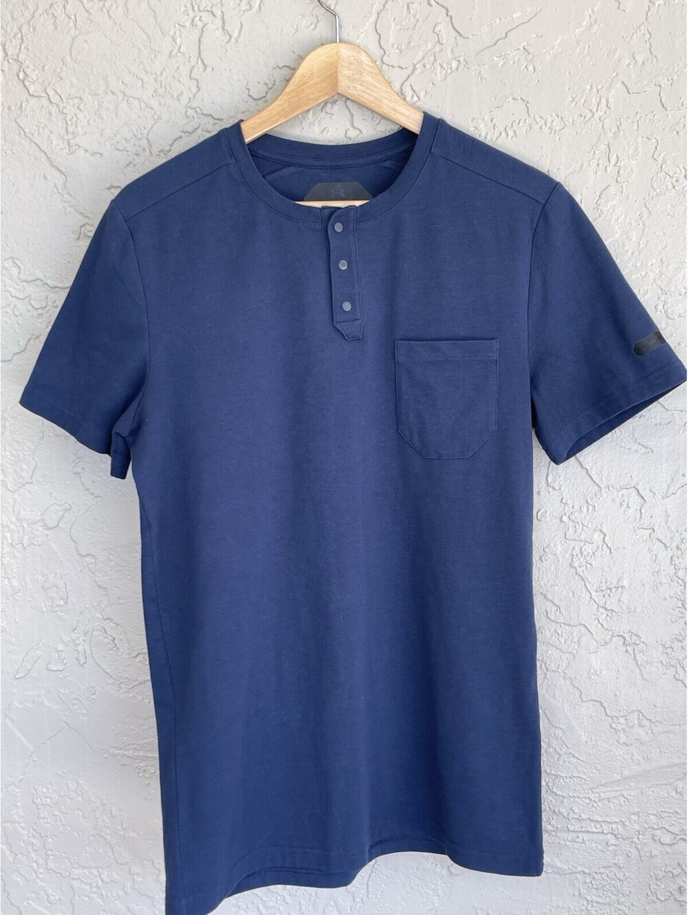 Under Armour M Men's Blue Cotton Blend T-Shirt Fitted Short Sleeve Solid Packet.